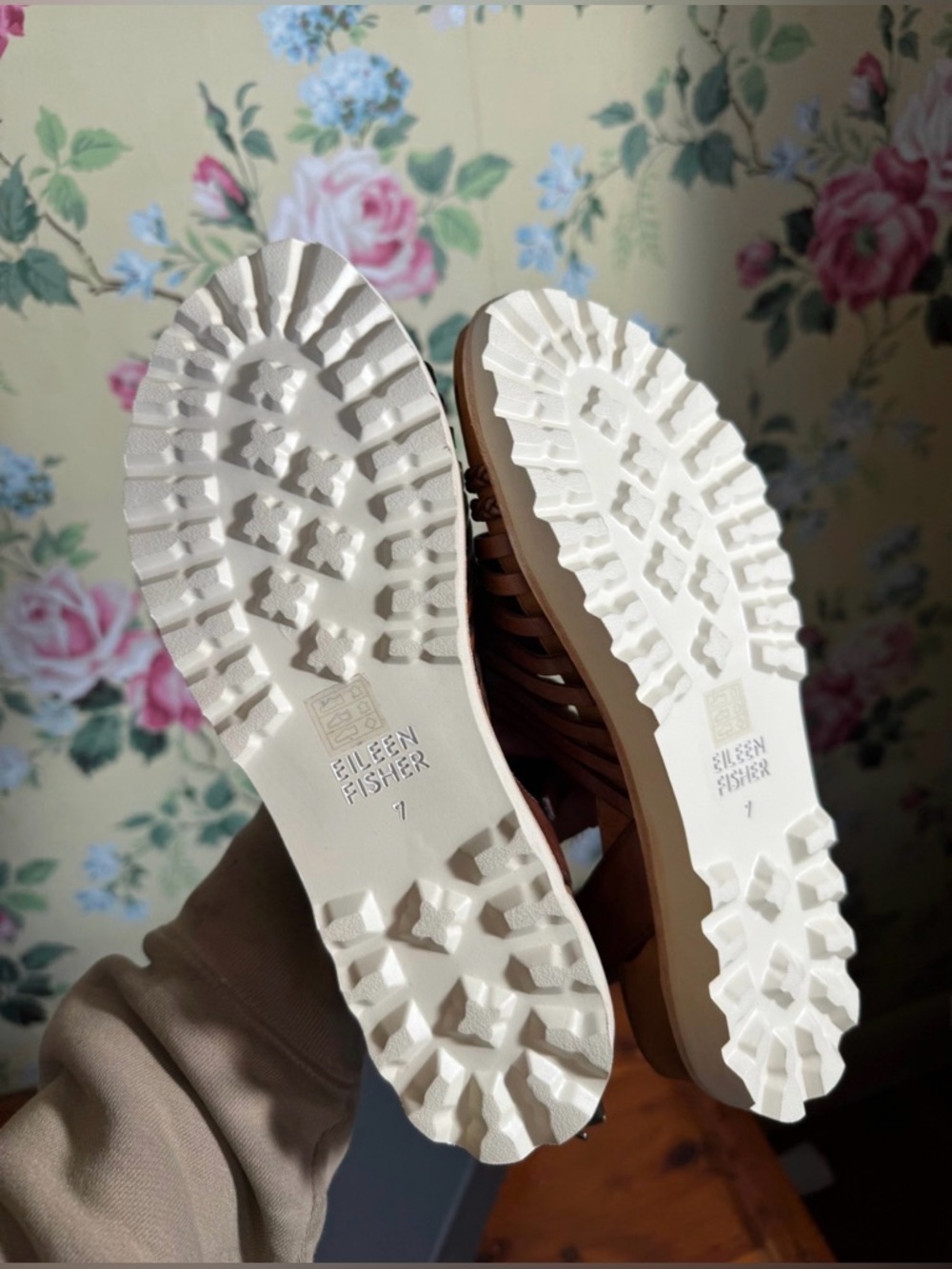 Eileen Fisher Brown Woven Leather Huarache Ankle-Strap Sandal lightweight sole 7 - Picture 5 of 5